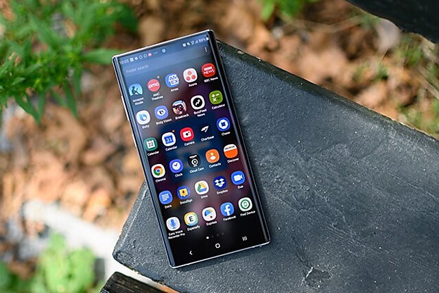Samsung Galaxy Note 10 Tasarım - Ekran