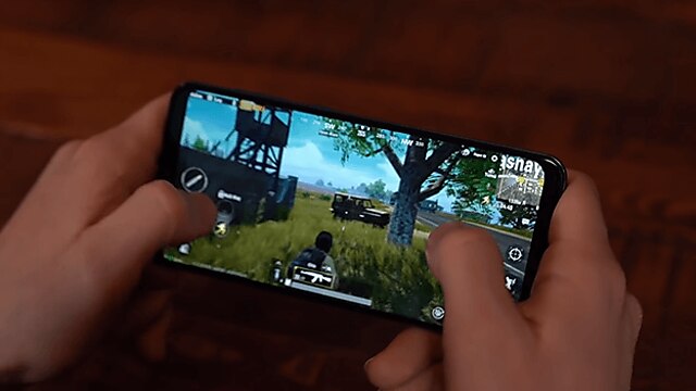 Samsung Galaxy A50 Tasarım - Ekran
